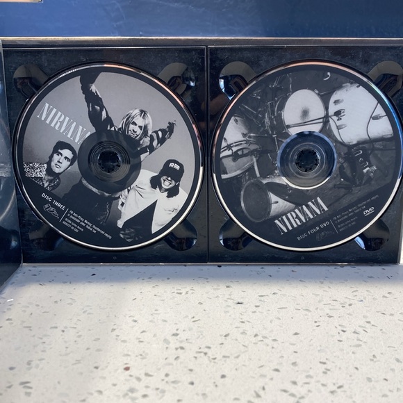 Nirvana With the Lights Out Boxed CD Set - Picture 4 of 17